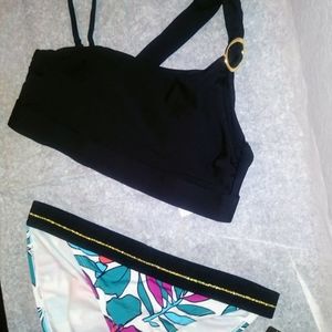 NWT- Bikini 👙-Med(both)